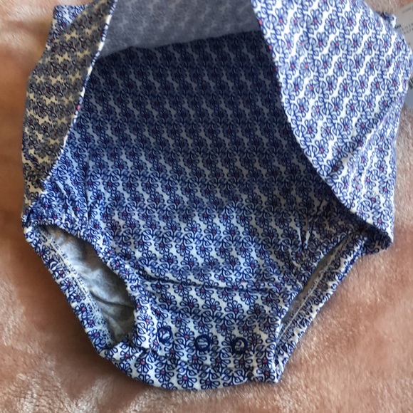 Carter’s Summer Outfits - Girl’s Size 3M - Picture 3 of 11